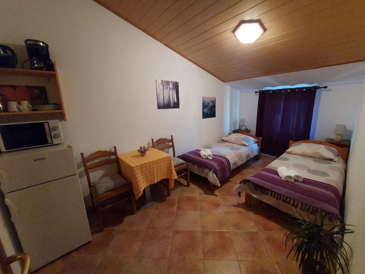 Bed and Breakfast Ranch Radin à Brtonigla Extérieur photo
