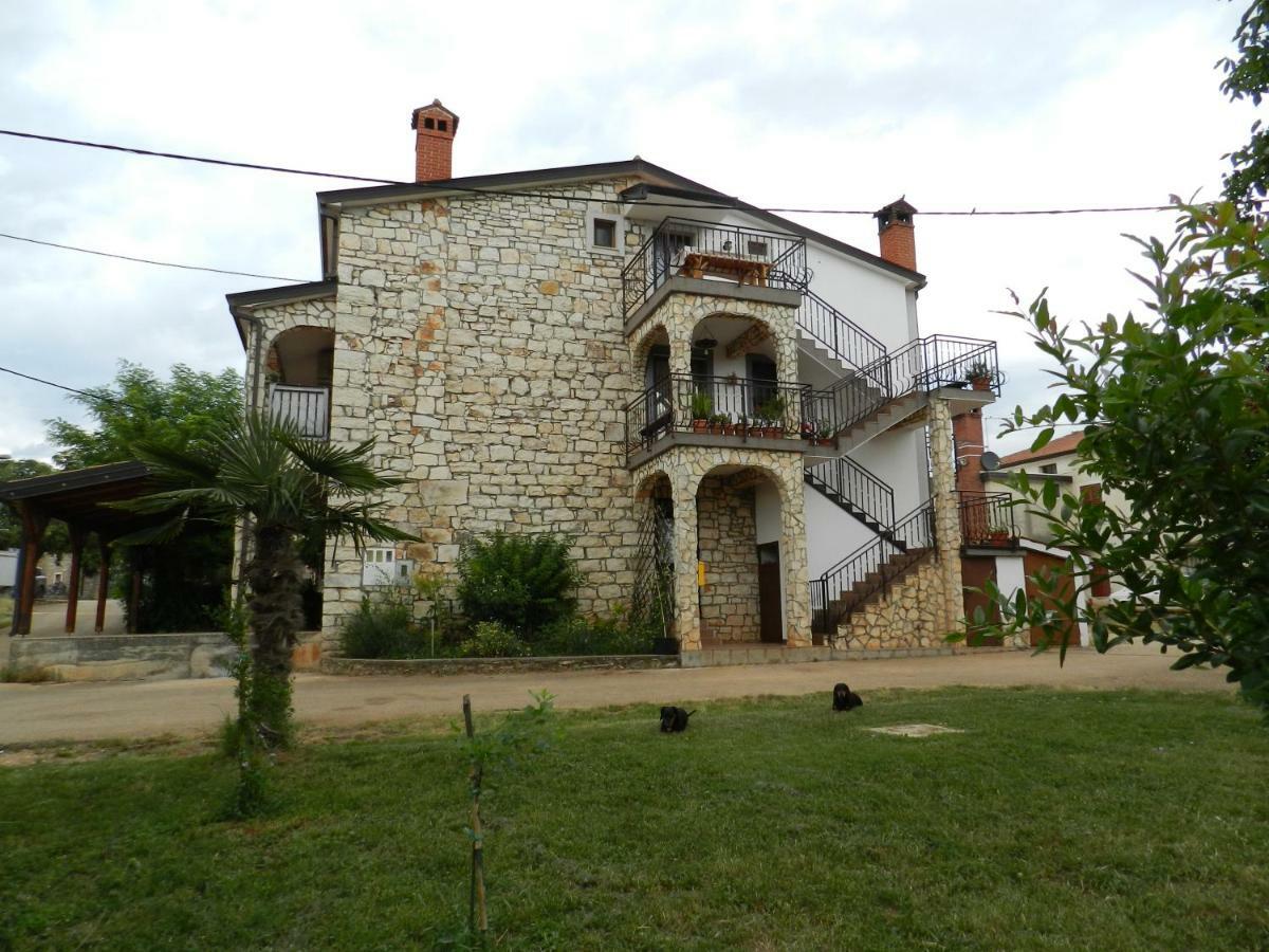 Bed and Breakfast Ranch Radin à Brtonigla Extérieur photo